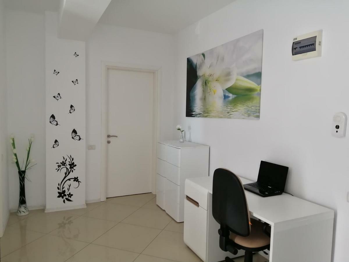 Apartament Negru Voda Piteşti Eksteriør bilde